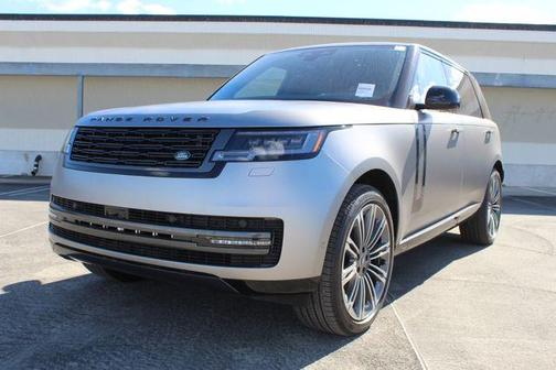 2025 Land Rover Range Rover P400 SE 7 Seat