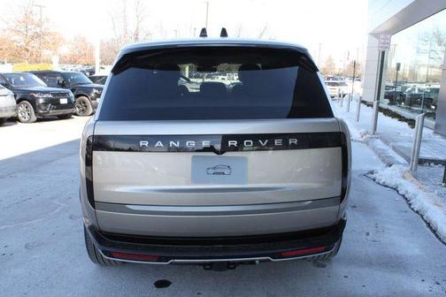 2026 Land Rover Range Rover P400 SE SWB