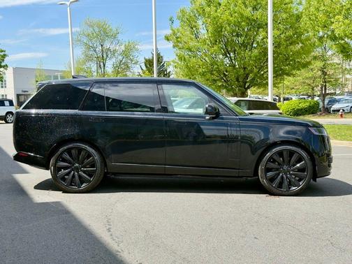 Narvik Black 2026 Land Rover Range Rover P615 SV Black LWB