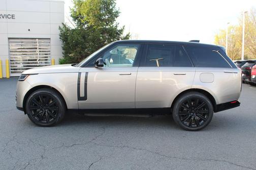 Batumi Gold 2026 Land Rover Range Rover P550e SE SWB