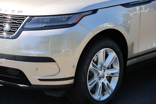 Batumi Gold 2026 Land Rover Range Rover Velar P250 S
