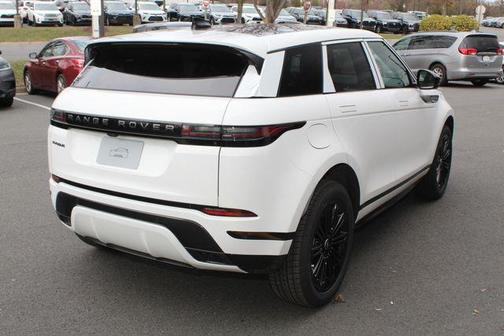 2026 Land Rover Range Rover Evoque Dynamic SE