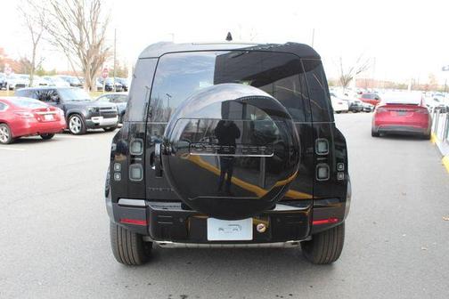 2026 Land Rover Defender 110 P300 S