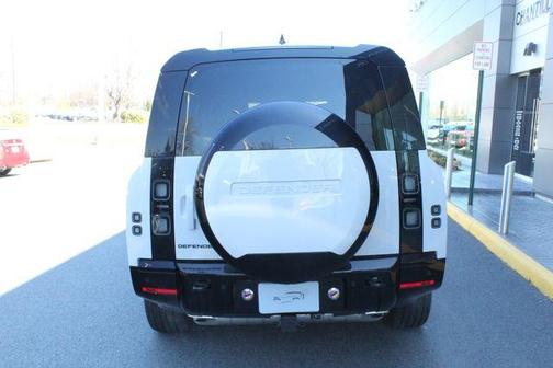 Borasco Grey 2026 Land Rover Defender 130 P400 X-Dynamic SE