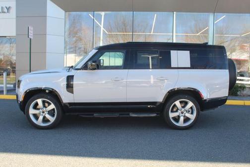 Borasco Grey 2026 Land Rover Defender 130 P400 X-Dynamic SE