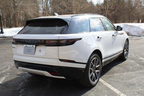 2026 Land Rover Range Rover Velar P250 Dynamic SE