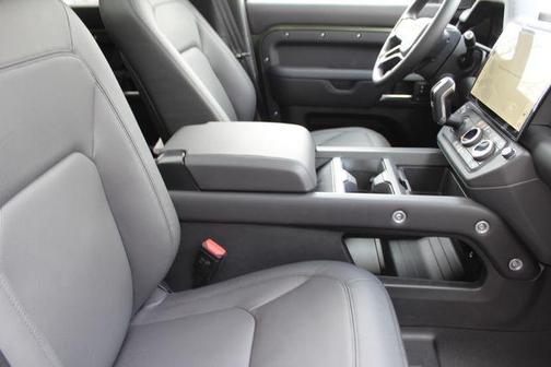 2026 Land Rover Defender 130 P300 S