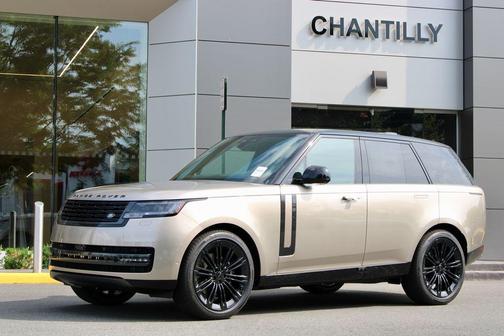 Batumi Gold 2026 Land Rover Range Rover P400 SE SWB