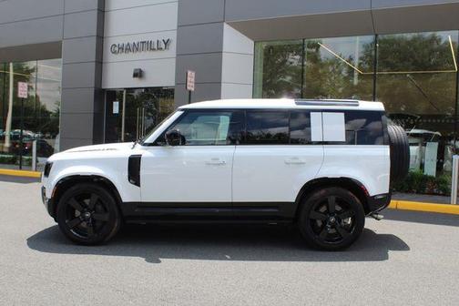 2025 Land Rover Defender P500 X-Dynamic SE