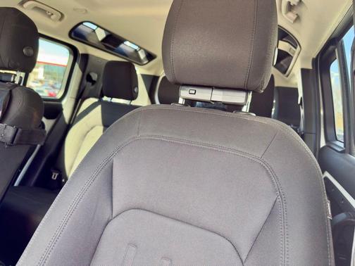 Fuji White 2021 Land Rover Defender 110