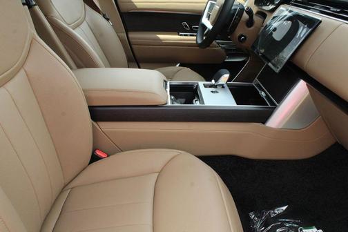 Varesine Blue 2026 Land Rover Range Rover P400 SE SWB