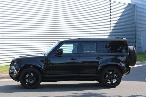 Santorini Black 2026 Land Rover Defender 110 P400 X-Dynamic SE