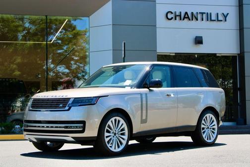 Batumi Gold 2026 Land Rover Range Rover P400 SE SWB