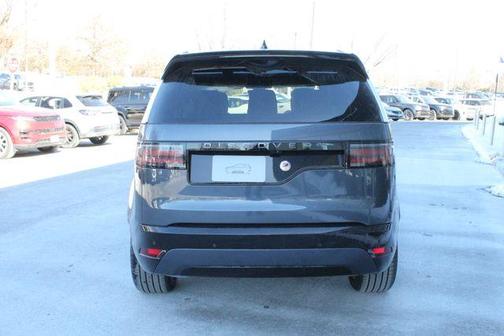 2026 Land Rover Discovery Dynamic SE AWD
