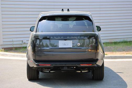 Carpathian Grey 2026 Land Rover Range Rover P530 SE