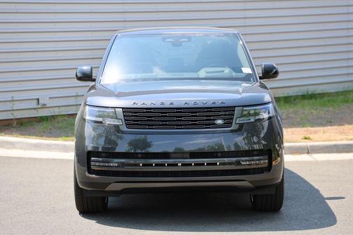 Carpathian Grey 2026 Land Rover Range Rover P530 SE