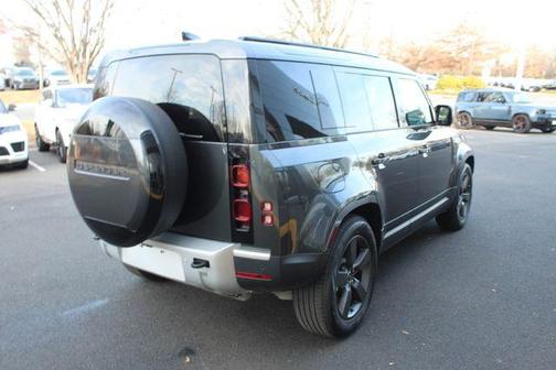 2025 Land Rover Defender 110 P300 S
