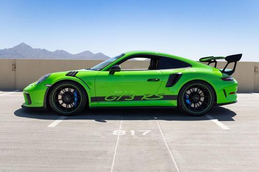 Lizard Green 2019 Porsche 911 GT3 RS