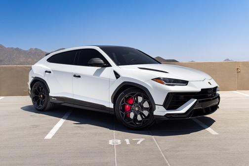 Bianco Monocerus 2023 Lamborghini Urus Performante