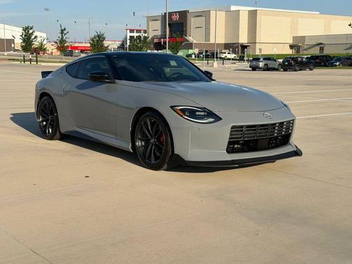 Boulder Gray Two-Tone/Super Black 2023 Nissan Z Performance Auto
