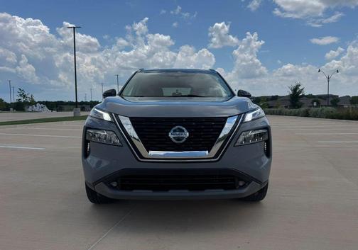 Gray 2021 Nissan Rogue SL