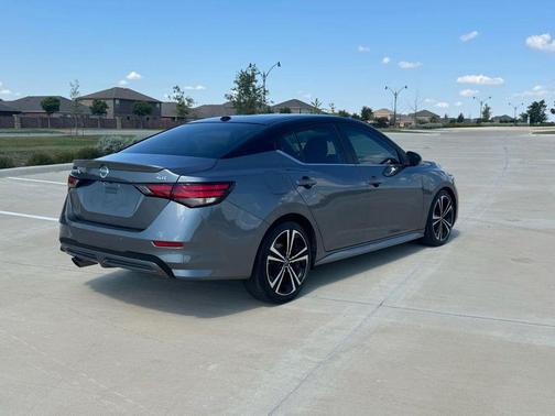 2020 Nissan Sentra SR