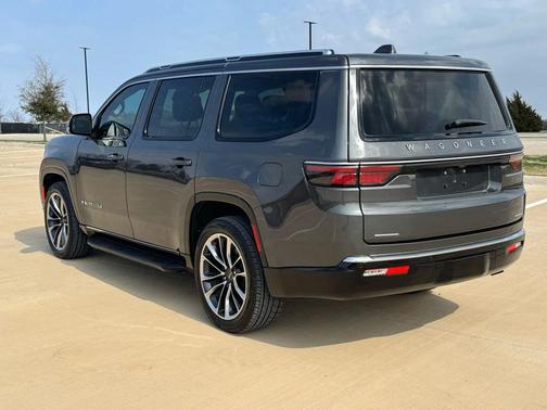 2022 Jeep Wagoneer Series II 4x4