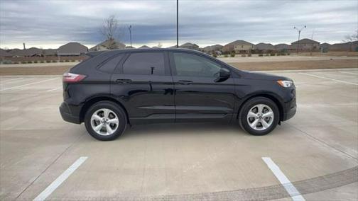 2021 Ford Edge SE