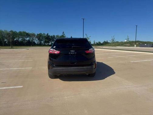 2021 Ford Edge SE