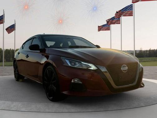 2020 Nissan Altima SR FWD