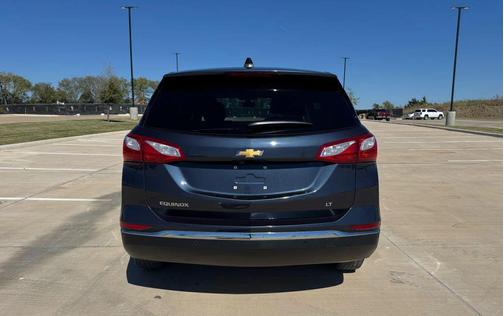 Grey 2018 Chevrolet Equinox LT