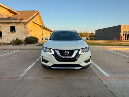 2020 Nissan Rogue S