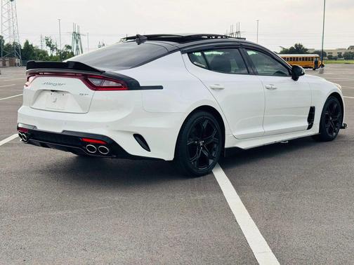 Snow White Pearl 2021 Kia Stinger GT-Line