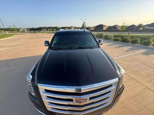 2018 Cadillac Escalade Sport