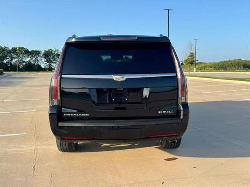 2018 Cadillac Escalade Sport