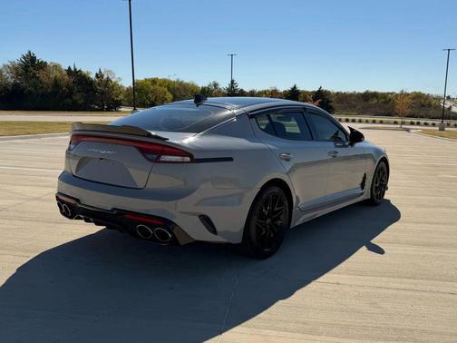 2022 Kia Stinger GT-Line