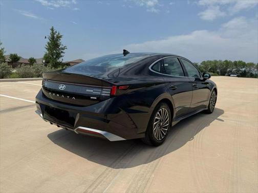 2024 Hyundai SONATA Hybrid SE