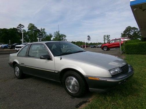 1988 Chevrolet Beretta Base
