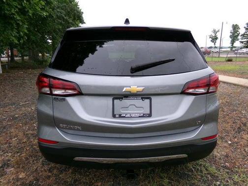 Sterling Gray Metallic 2024 Chevrolet Equinox 1LT