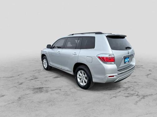 2013 Toyota Highlander Hybrid Base V6 (E-CVT)