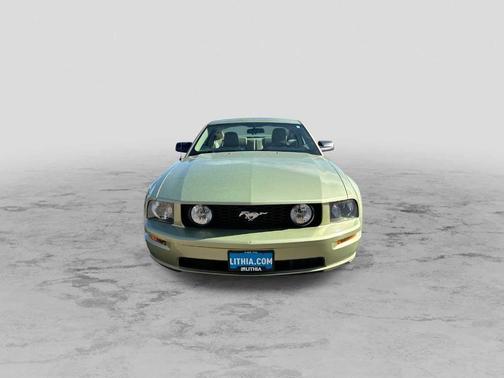 2005 Ford Mustang GT Premium