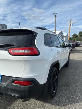 2016 Jeep Cherokee Altitude