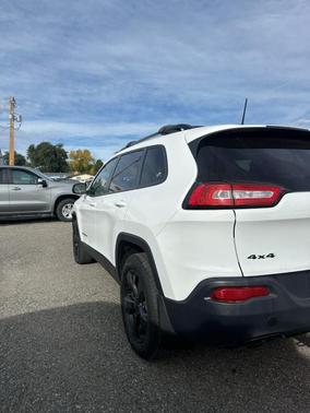 2016 Jeep Cherokee Altitude