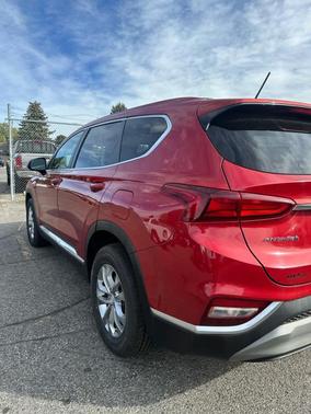 2019 Hyundai SANTA FE 2.4 SE