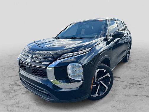 2022 Mitsubishi Outlander ES