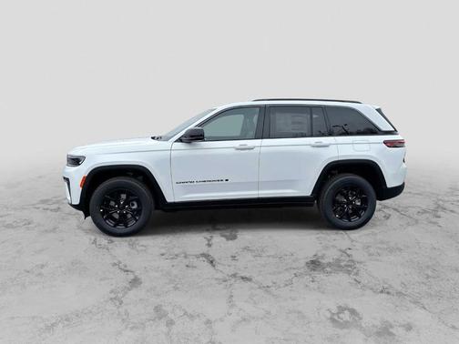 2026 Jeep Grand Cherokee Laredo