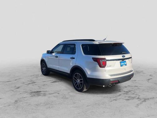 2019 Ford Explorer sport