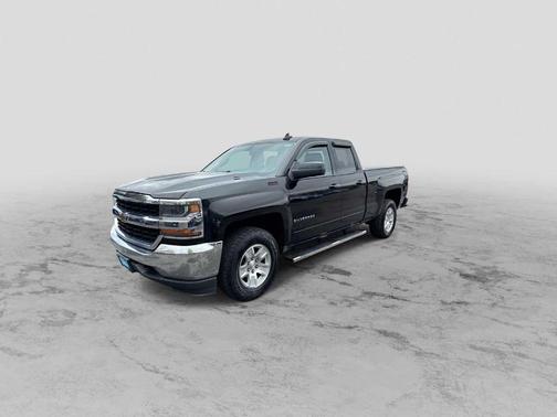 Black 2018 Chevrolet Silverado 1500 LT