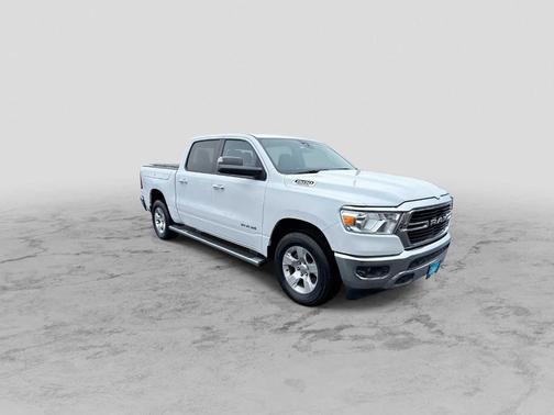 Bright White Clearcoat 2020 RAM 1500 Big Horn