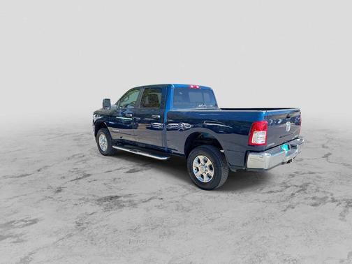 Patriot Blue Pearlcoat 2024 RAM 2500 Big Horn